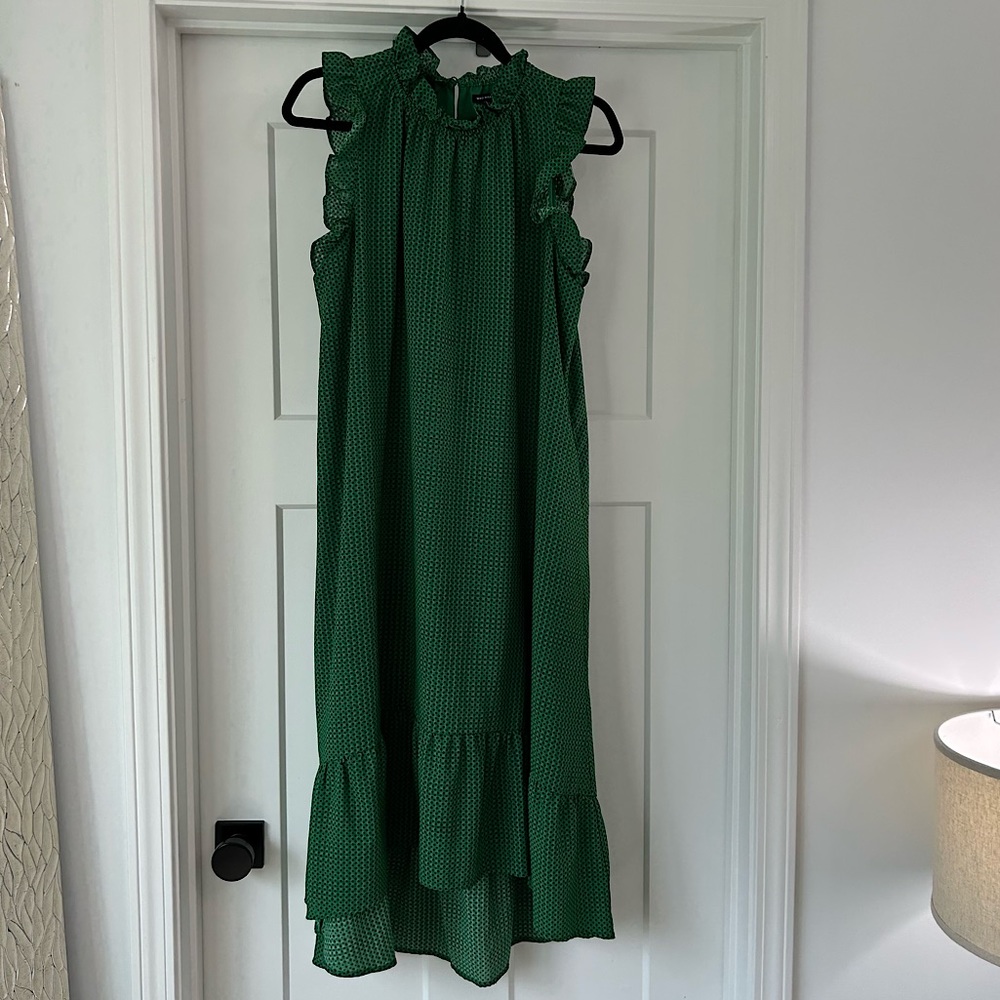 who what wear green polka dot dress